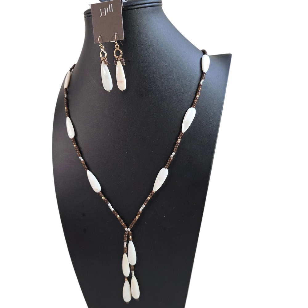 J Jill Mother of Pearl Necklace and Earring Set White Wood Bead Boho Coastal New - Picture 4 of 9